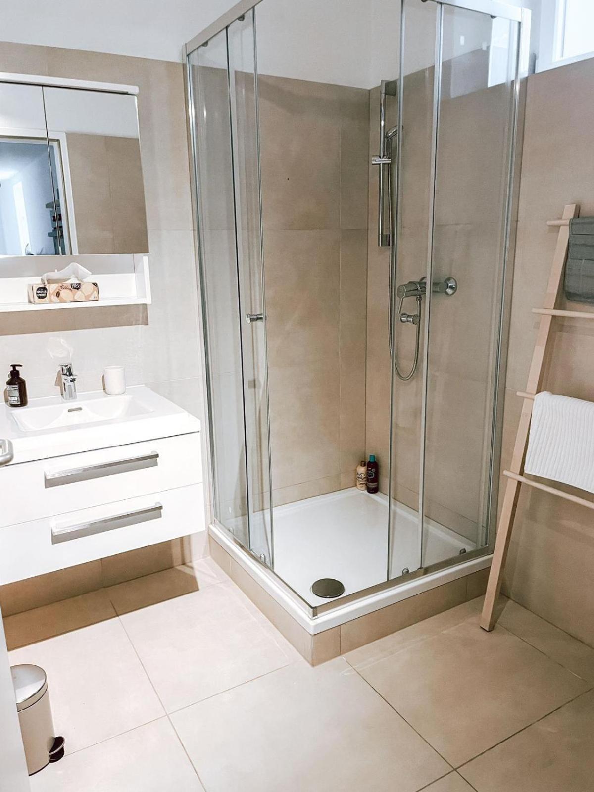 Zentrales Apartment Naehe Schoenbrunn - 5 Pers Wina Bagian luar foto