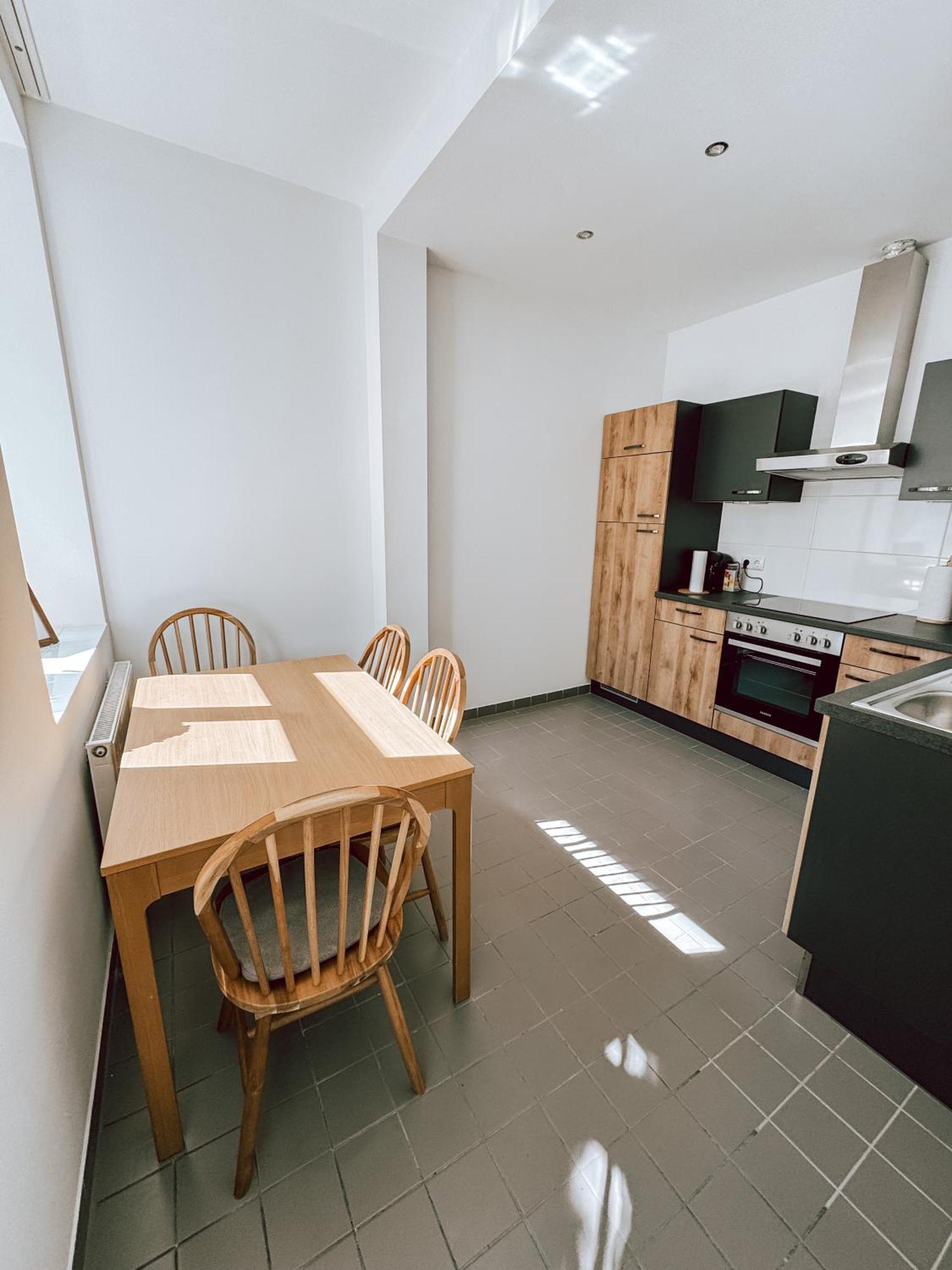 Zentrales Apartment Naehe Schoenbrunn - 5 Pers Wina Bagian luar foto